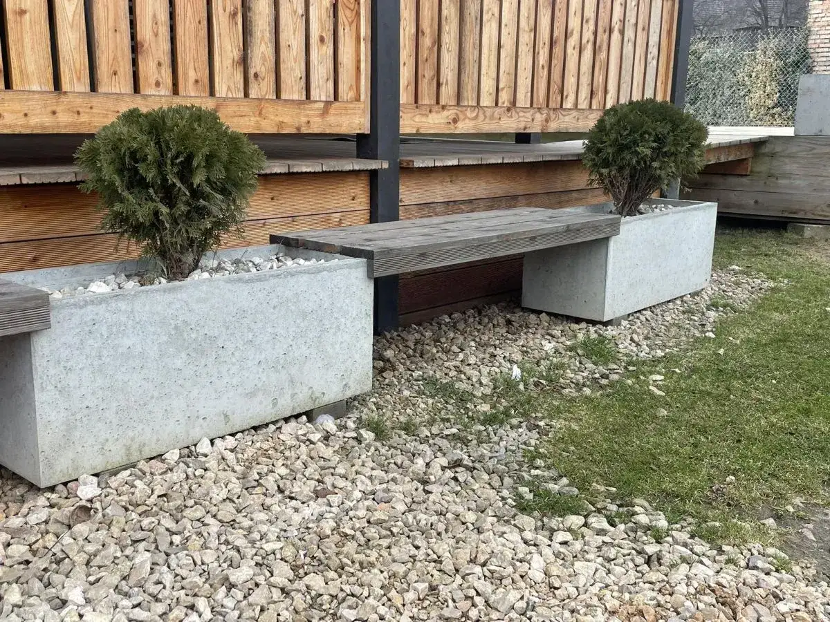 Prefabrykaty betonowe do ogrodu: 6 stylowych elementów dekoracji