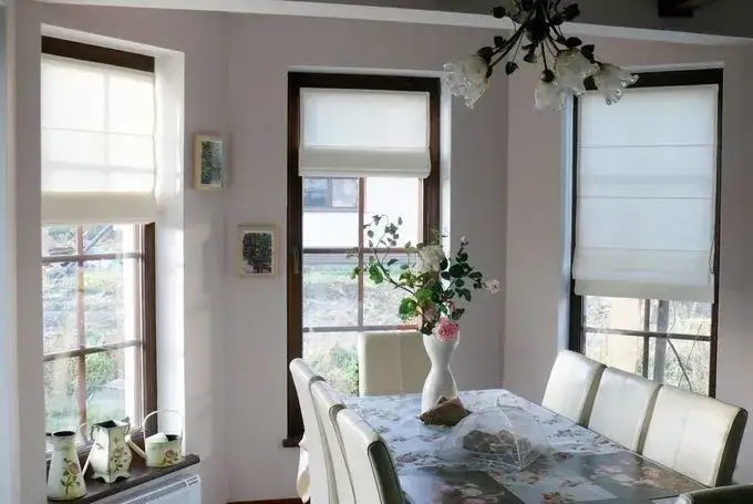 Nowoczesne alternatywy do firanek, które odmienią Twoje okna i wnętrze