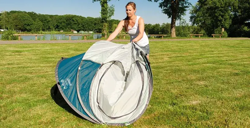 Jak łatwo i szybko złożyć namiot samorozkładający się bez błędów