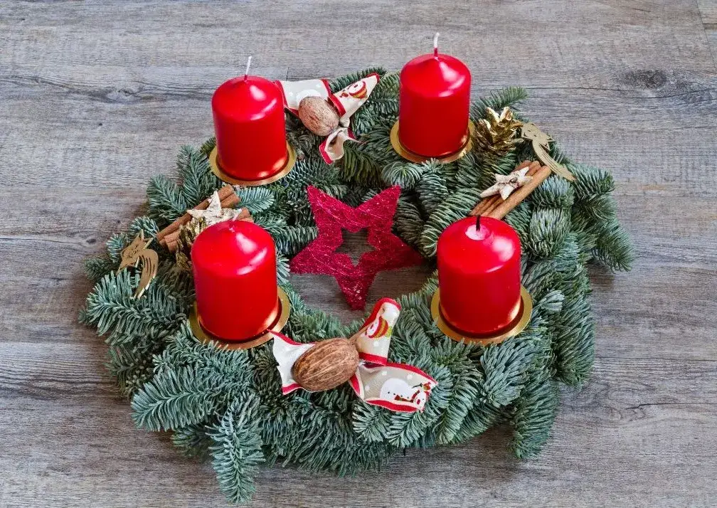 Jak modlić się w Adwencie - praktyczne wskazówki na duchowy wzrost