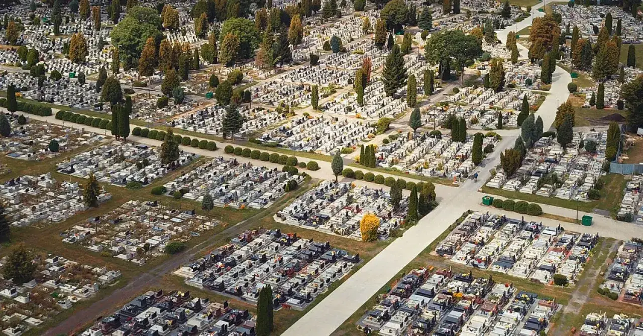 Jak sprawdzić datę pogrzebu w Chełmie i uniknąć nieporozumień