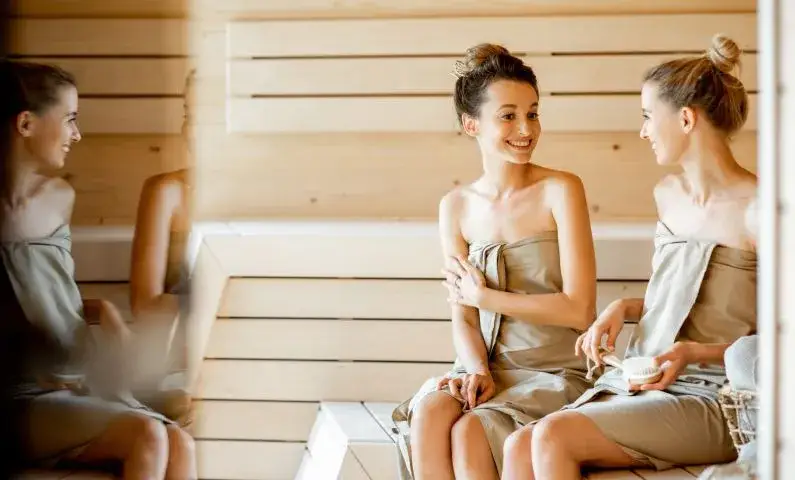 Najlepsze sauny w Warszawie: relaks i zdrowie w stolicy
