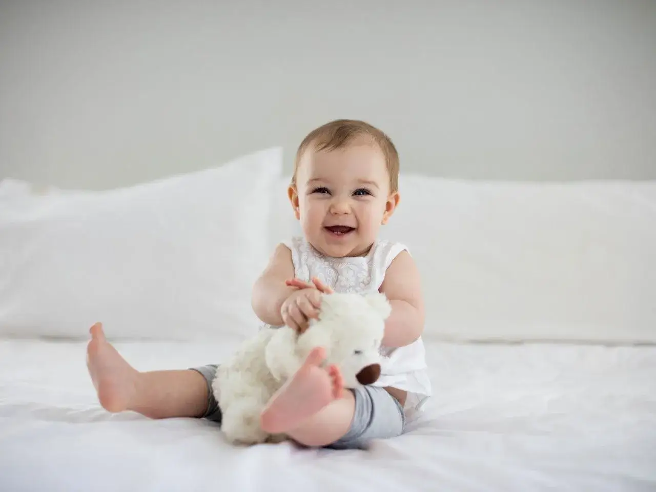 Jaka zabawka dla rocznego dziecka? Odkryj najlepsze opcje rozwojowe