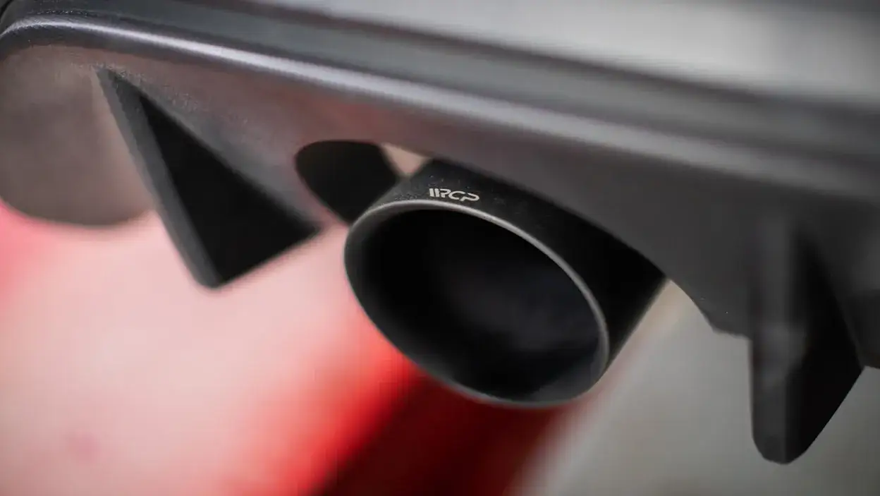 Jak poprawić dźwięk wydechu i uniknąć nieprzyjemnych hałasów