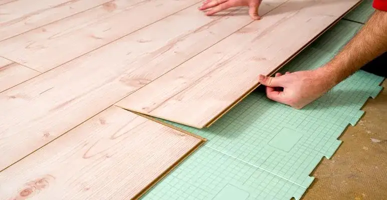 Idealny podkład pod panele 8mm: uniknij błędów i zaoszczędź pieniądze