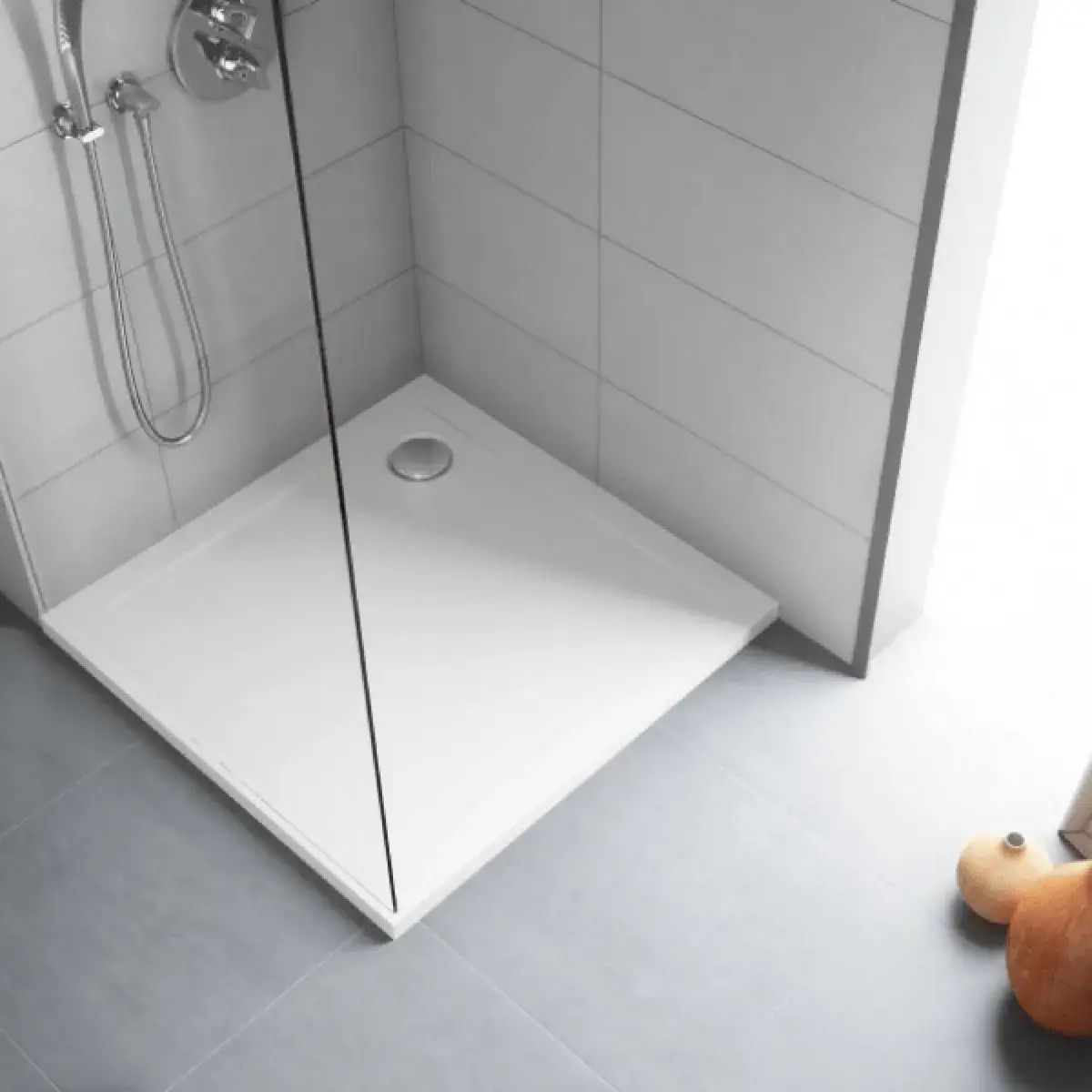 Brodzik dla niepełnosprawnych: 7 kluczowych udogodnień. Lista!