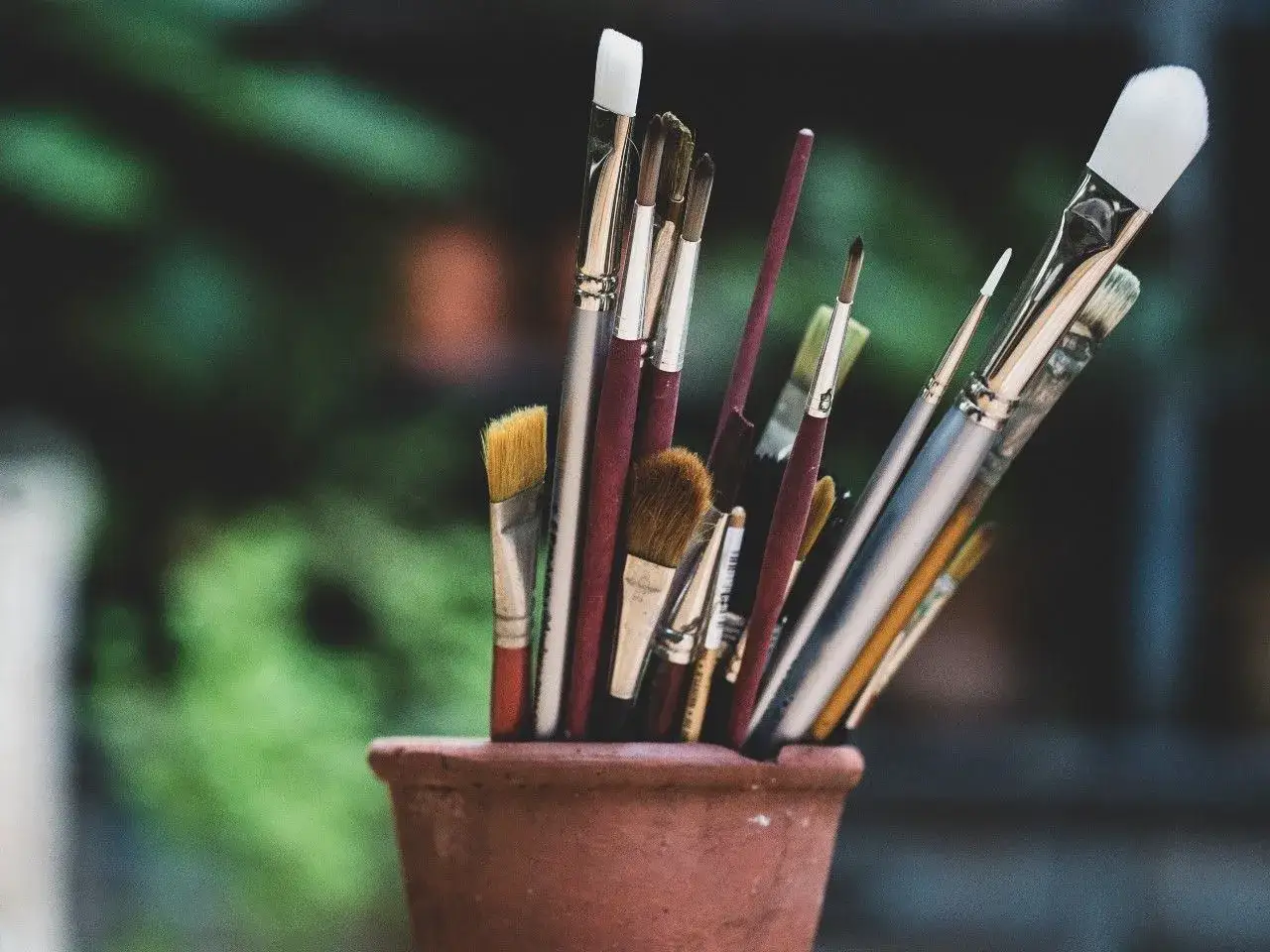 Jaka farba do terakoty? Wybierz najlepsze opcje na rynku