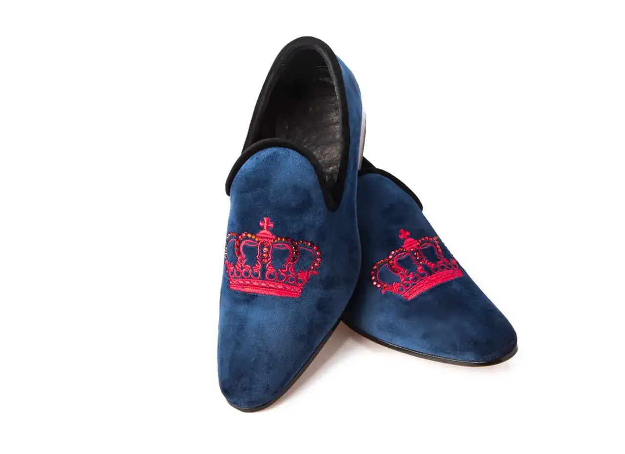 Najlepsze włoskie marki butów męskich - sprawdzone klasyki elegancji