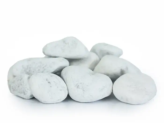 Jak wybielić kamienie w ogrodzie? Skuteczne metody i porady na dłużej