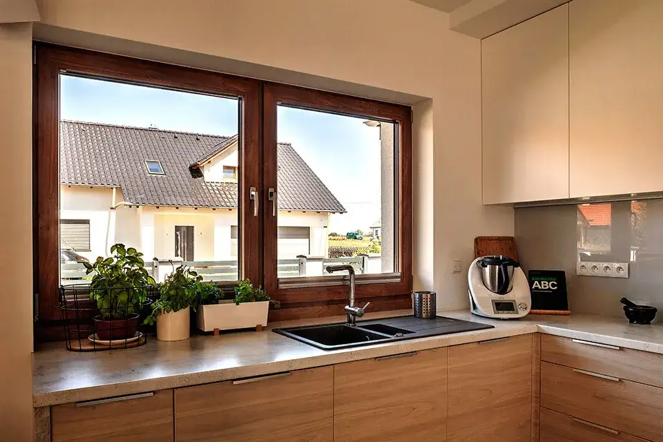 Jakie okno do kuchni wybrać? 5 kluczowych aspektów wyboru