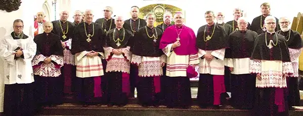 Jaka wiara w Anglii? Odkryj różnorodność religijną i jej wpływ