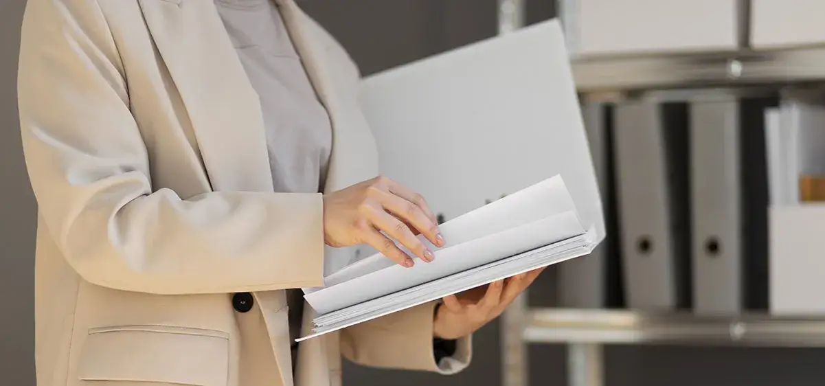 Jak pobrać KRS po angielsku i uniknąć problemów z tłumaczeniem