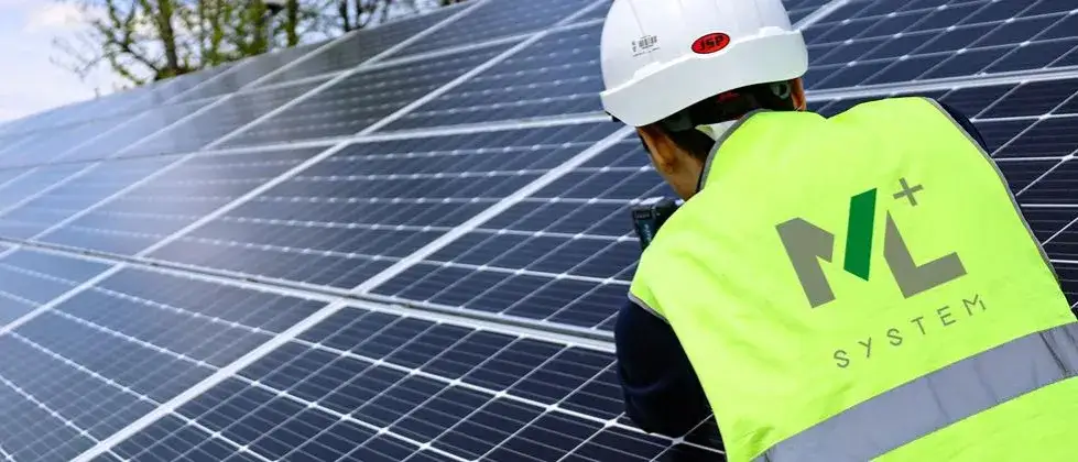 Łączenie paneli PV: Jak zwiększyć wydajność instalacji solarnej