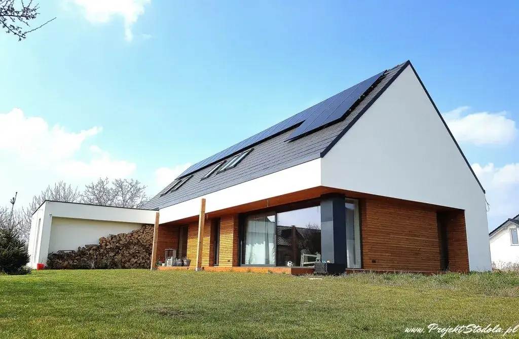 Ile kosztuje budowa domu stodoły? Poznaj ukryte wydatki i oszczędności