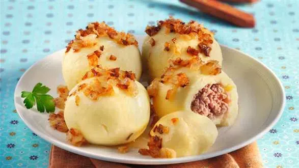 Pierogi z mięsem