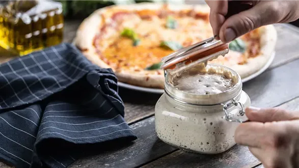 Pizza bez drożdży