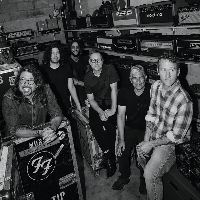 Foo Fighters • Albumy • Piosenki • Życiorys