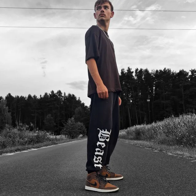 Young Maga • Albumy • Piosenki • Życiorys