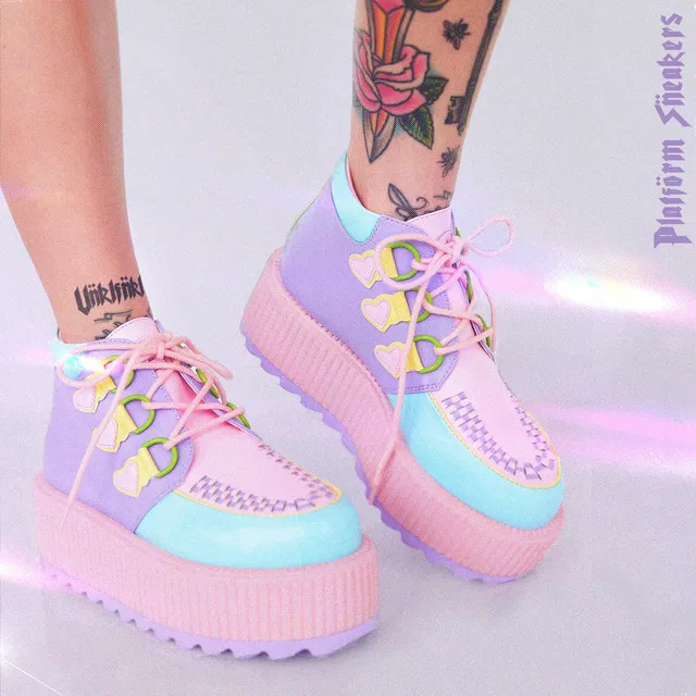 Platform Sneakers • Cały album • Wszystkie utwory • Wykonawca