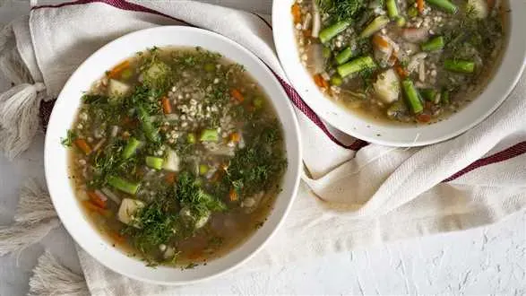 Prosta zupa z kaszą gryczaną