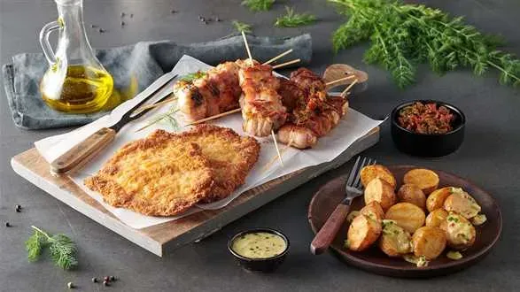 Koreczki ze schabem w boczku