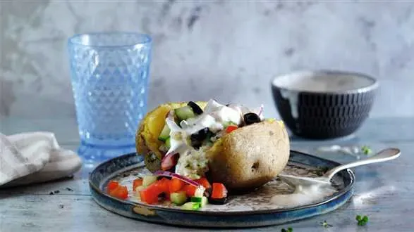 Kumpir w stylu greckim