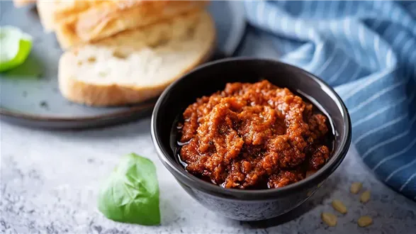 Pesto z suszonych pomidorów