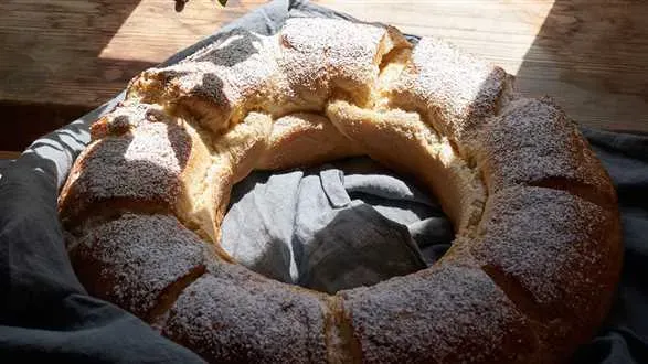 Kołacz z białym serem