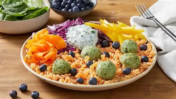 Bowl proteinowy z pulpecikami z indyka