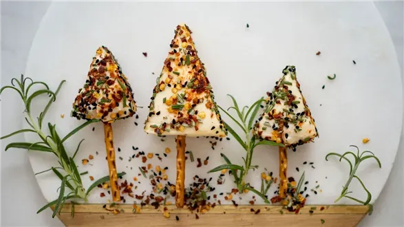 Wytrawne cake popsy w kształcie choinek