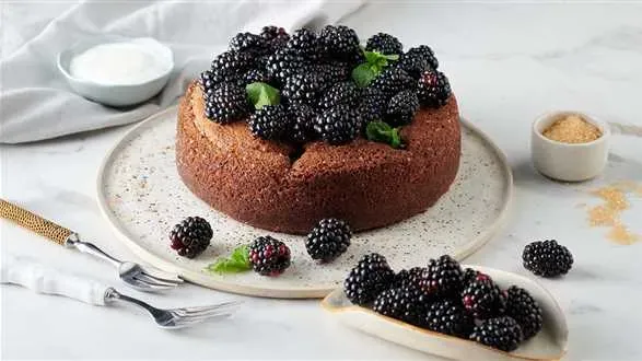 Szybkie ciasto z jeżynami