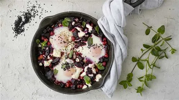 Szakszuka z burakami