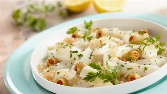 Mątwa w białym winie