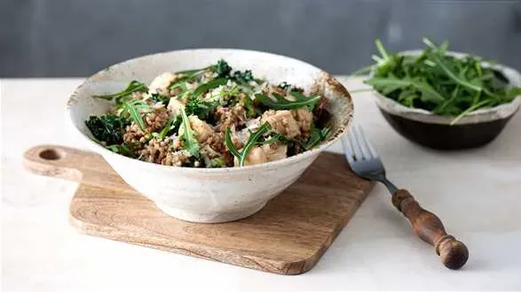 Kaszotto z kurczakiem i jarmużem