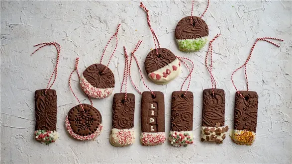 Jadalne zawieszki – kruche maślane ciasteczka