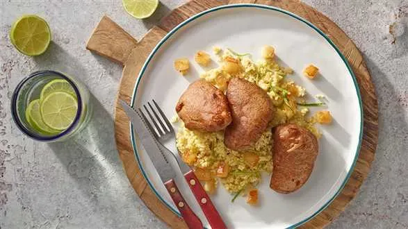 Schab w cieście piwnym z kaszą jaglaną z karmelizowanymi jabłkami