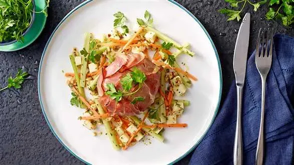 Zapiekane kotleciki z serem i szynką szwarcwaldzką