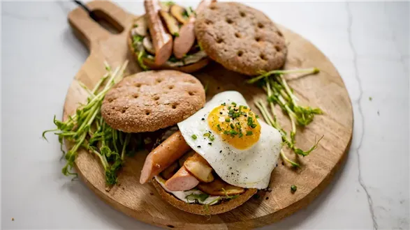 Kanapka z kiełbasą z Turyngii