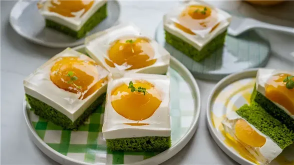 Ciasto szpinakowe à la jajka sadzone