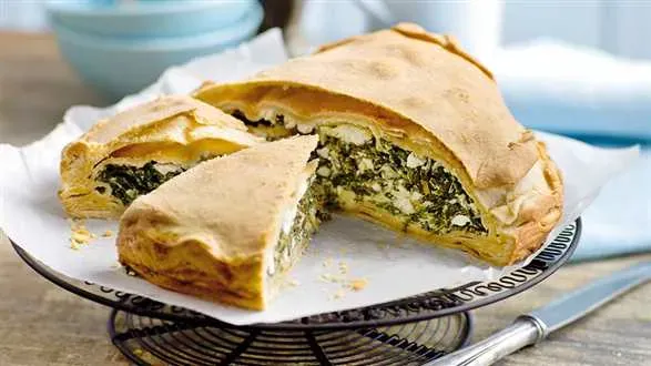 Spanakopita - tort z fety i szpinaku
