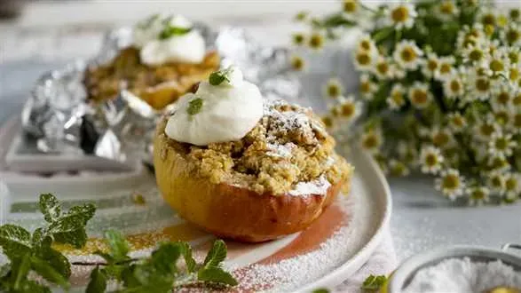 Jabłka pod wegańską kruszonką