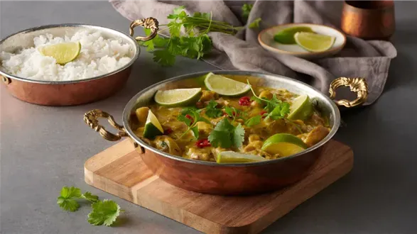 Kurczak w sosie curry z mango