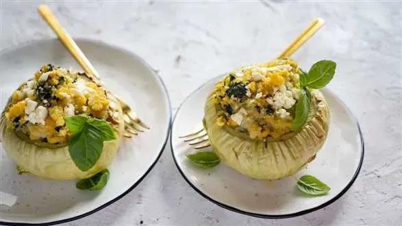 Kalarepa faszerowana grochem