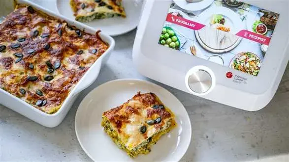 Dyniowe lasagne z farszem twarogowo-szpinakowym