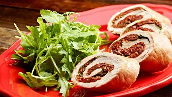 Polędwiczki  z suszonymi pomidorami