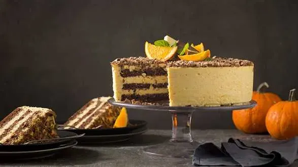 Tort dyniowo-pomarańczowy