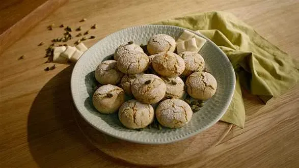Ciasteczka pistacjowe z białą czekoladą