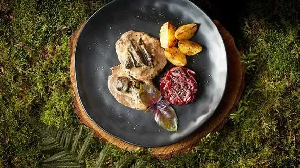 Bitki z szynki z dzika 