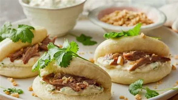 Bułeczki bao z szarpaną kaczką