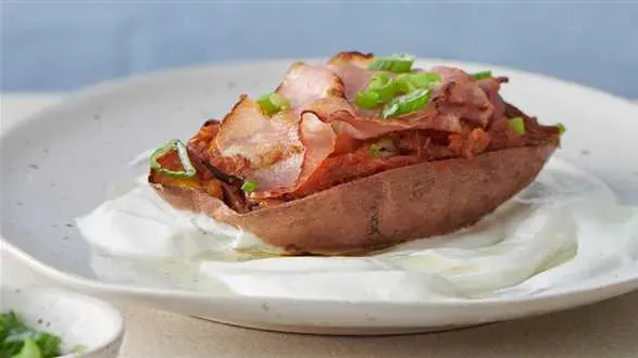 Bataty faszerowane pulled porkiem